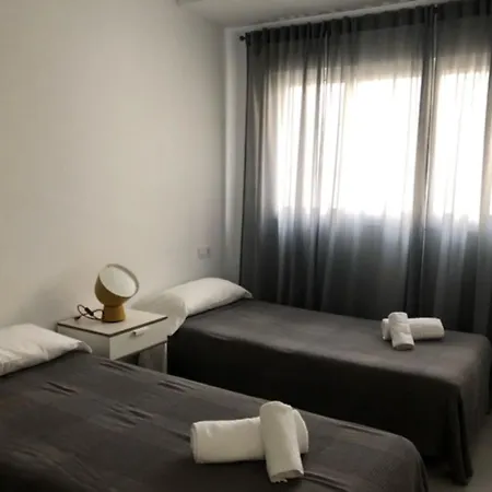 Apartamento Apto Familiar Céntrico En Conil + A/a Conil De La Frontera